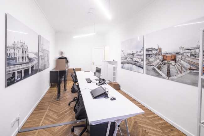 Artea Foundation's operating headquarters. A neutral space as a backdrop to art