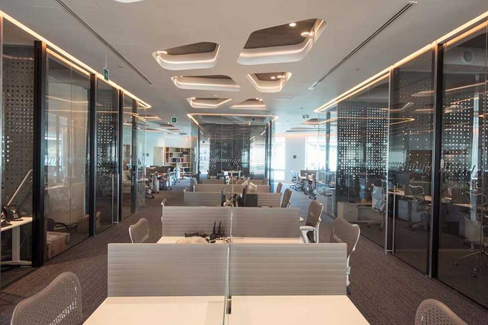 Oficinas de Cushman & Wakefield en Ciudad de México. Un mar de diseño en un interior fluido y dinámico
