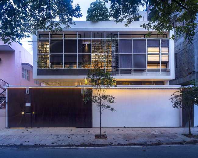 Aadyam. A variegated and generous house that embraces polarity