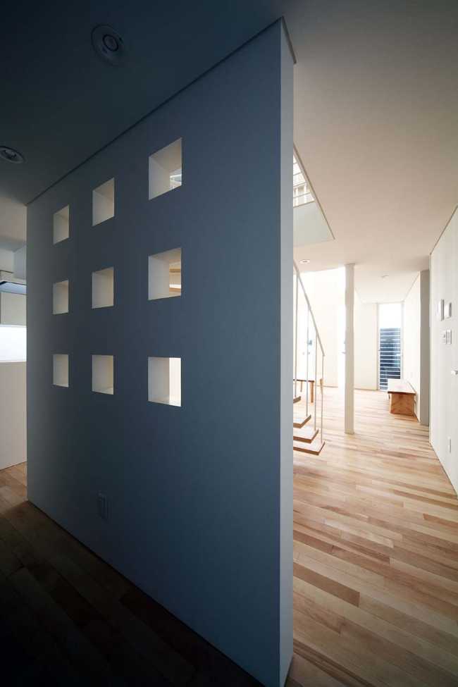 Air, light, and privacy for the inhabitants of the Breeze Box residence