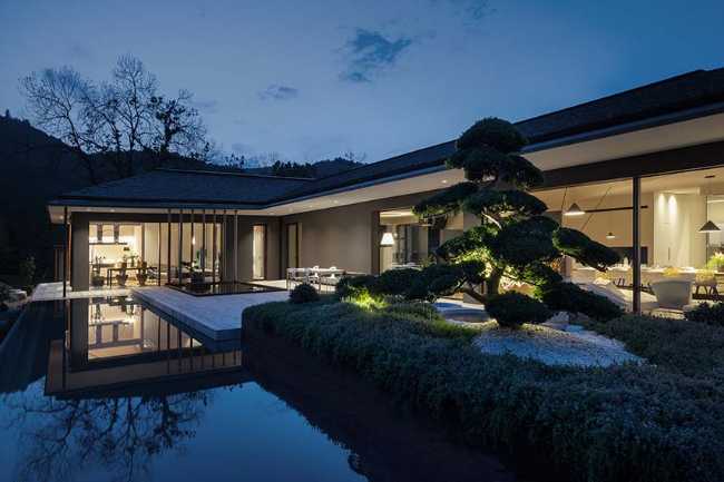 Villa IE, the ever-changing architecture by nature