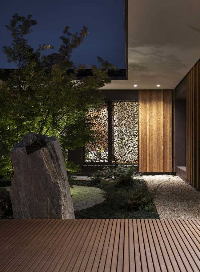 Villa IE, the ever-changing architecture by nature