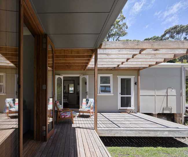 Preserve as much as possible and add as little as possible. The low environmental impact of Re-generation House