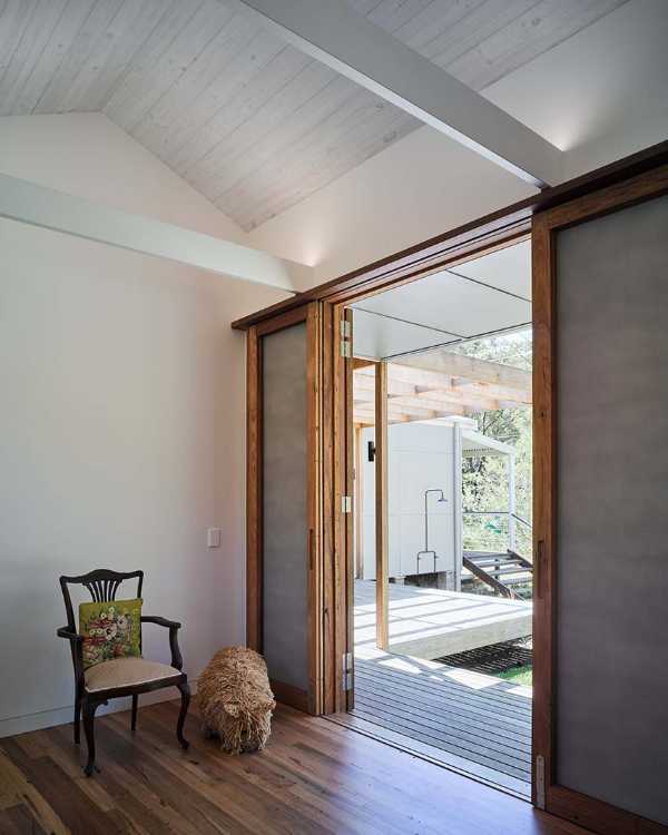 Preserve as much as possible and add as little as possible. The low environmental impact of Re-generation House