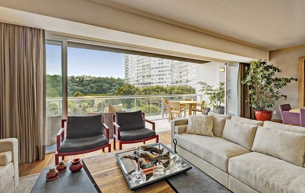 Designing spaces to evoke the dream of living there: showroom apartments Departamento Parque Reforma