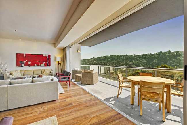 Designing spaces to evoke the dream of living there: showroom apartments Departamento Parque Reforma