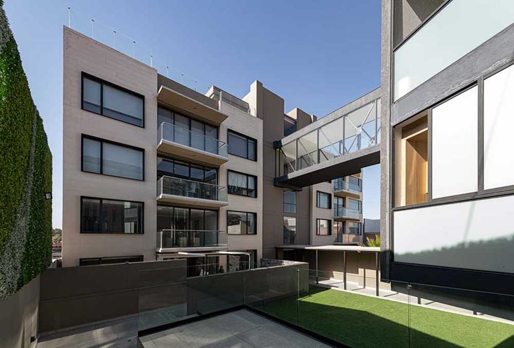 Comfort and Natural Light in the New Residential Complex Águilas 76