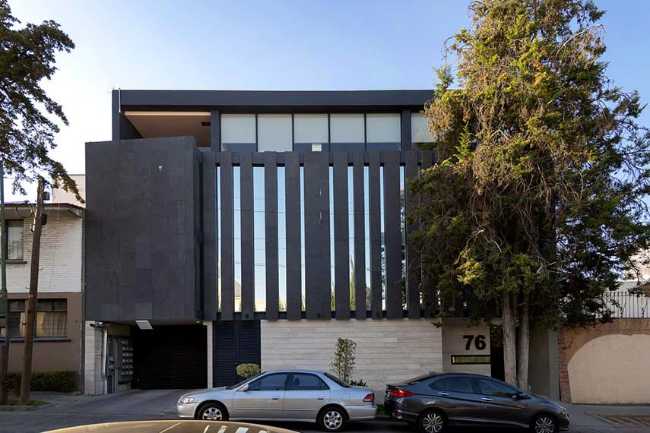 Comfort and Natural Light in the New Residential Complex Águilas 76