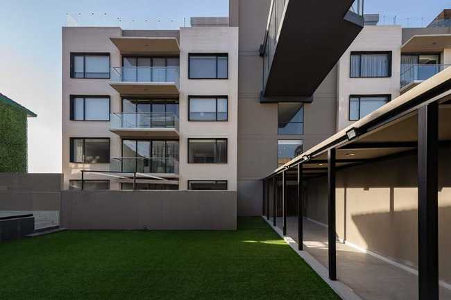Comfort and Natural Light in the New Residential Complex Águilas 76