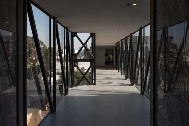 Comfort and Natural Light in the New Residential Complex Águilas 76