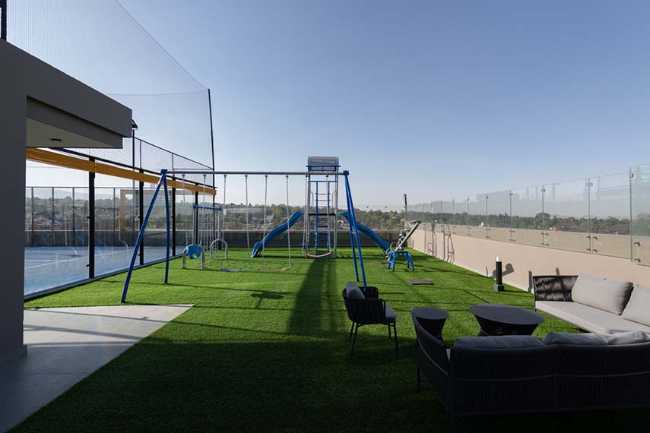 Comfort and Natural Light in the New Residential Complex Águilas 76