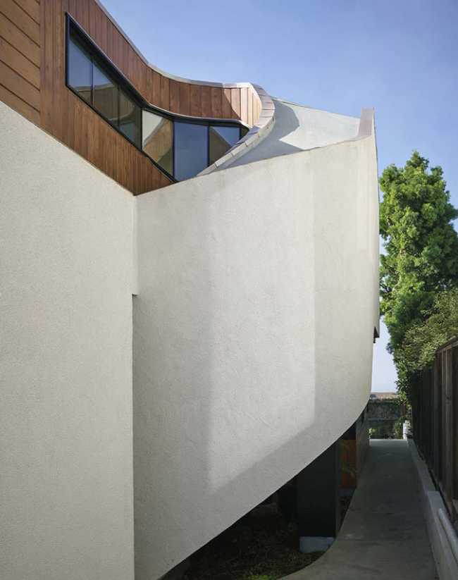 Villa at Sunset Terrace created around a vortex space