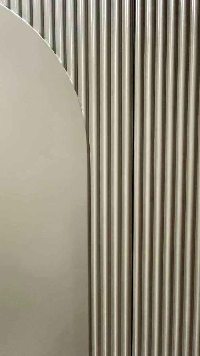 The material and the colour of a mini-apartment in Milan