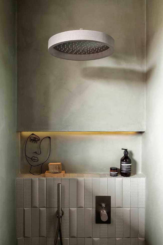The material and the colour of a mini-apartment in Milan