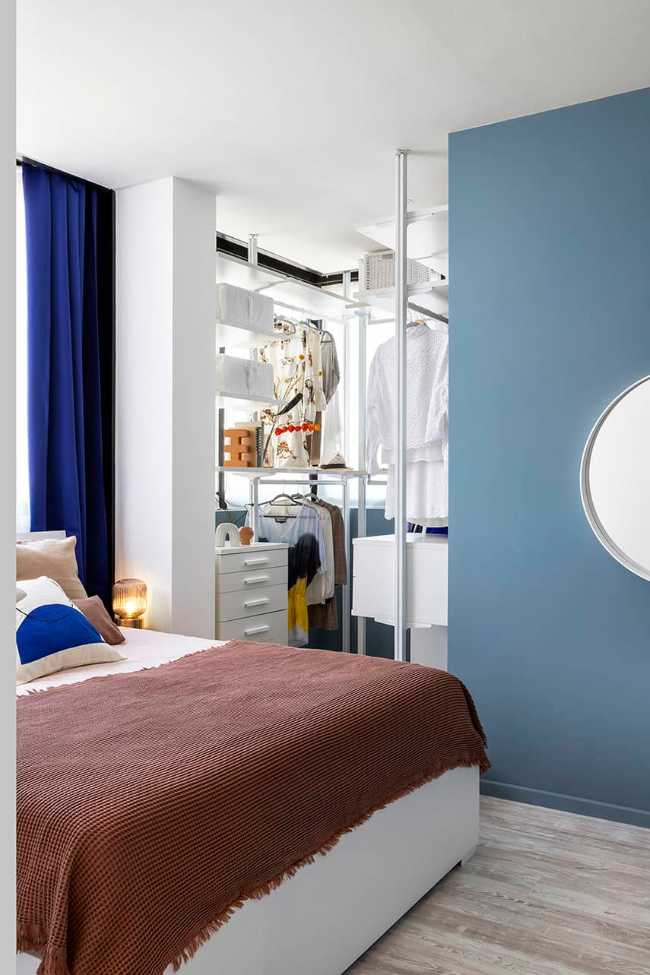 The material and the colour of a mini-apartment in Milan