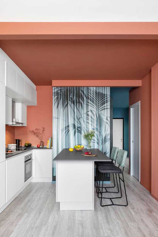 The material and the colour of a mini-apartment in Milan