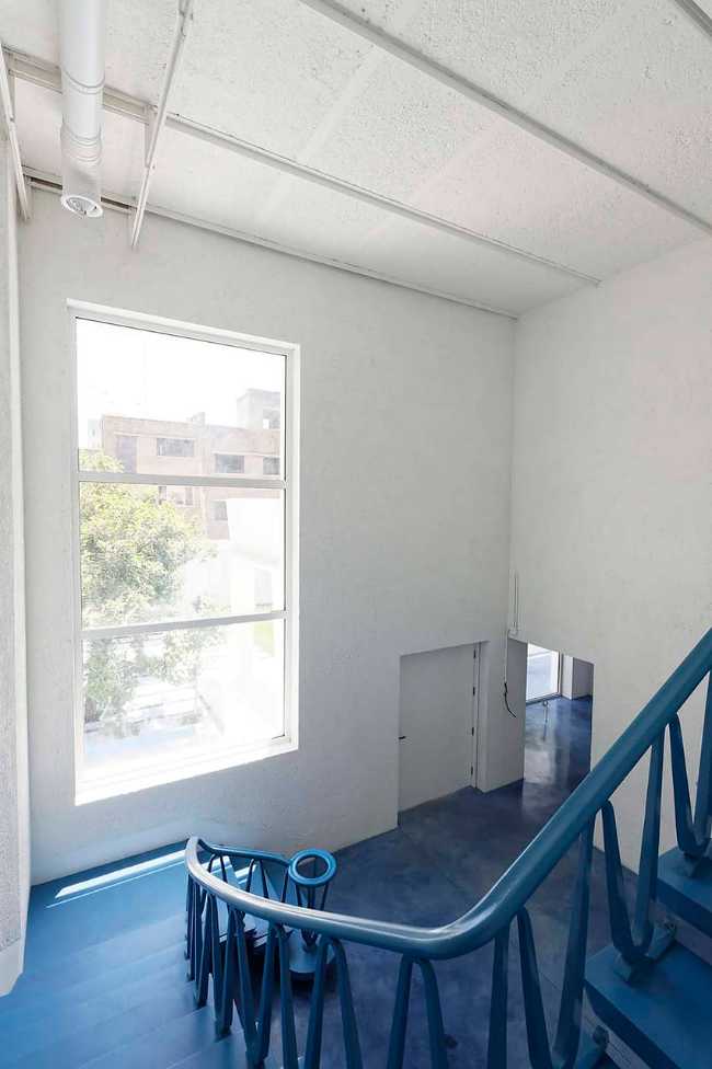 Nabshi Gallery a Teheran: conversione di un edificio moderno in un centro d'arte
