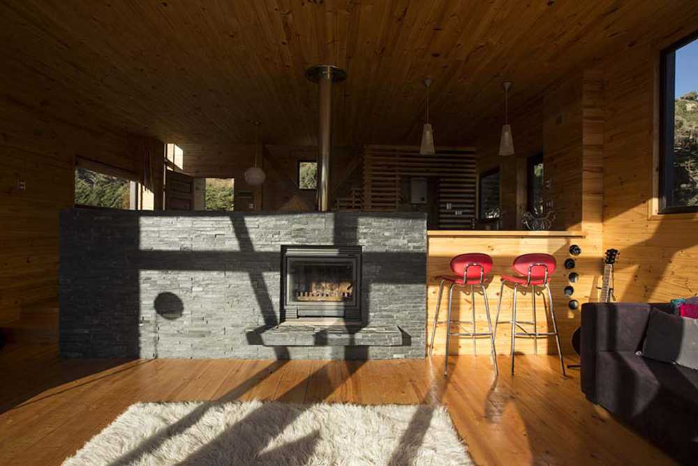 Energy-efficient Cube House integrated with nature