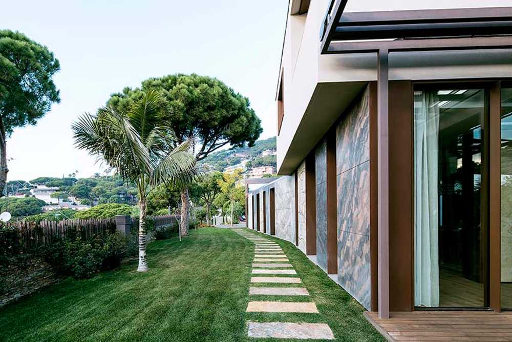 DMT House The Spectacular Villa with a View in Barcelona