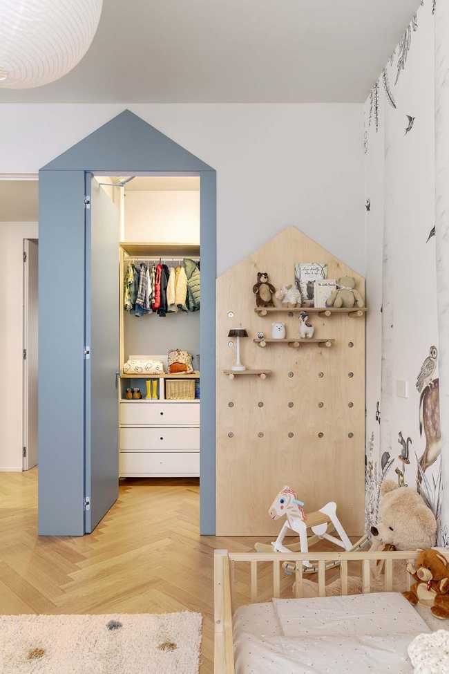 Apartment renovation: versatility, style, and character chromatics.