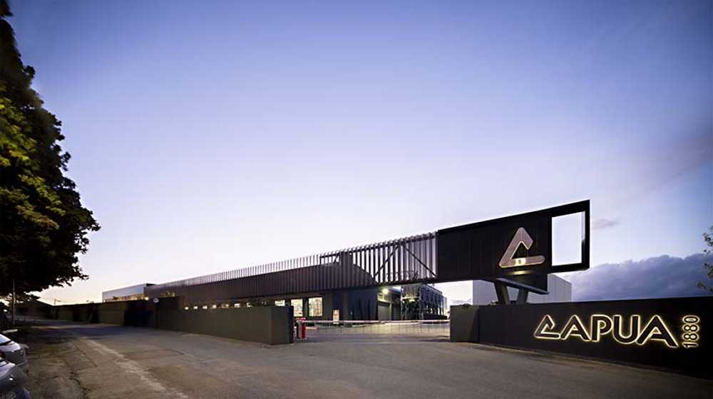 Headquarters Capua1880: landmark of a regenerative transformation