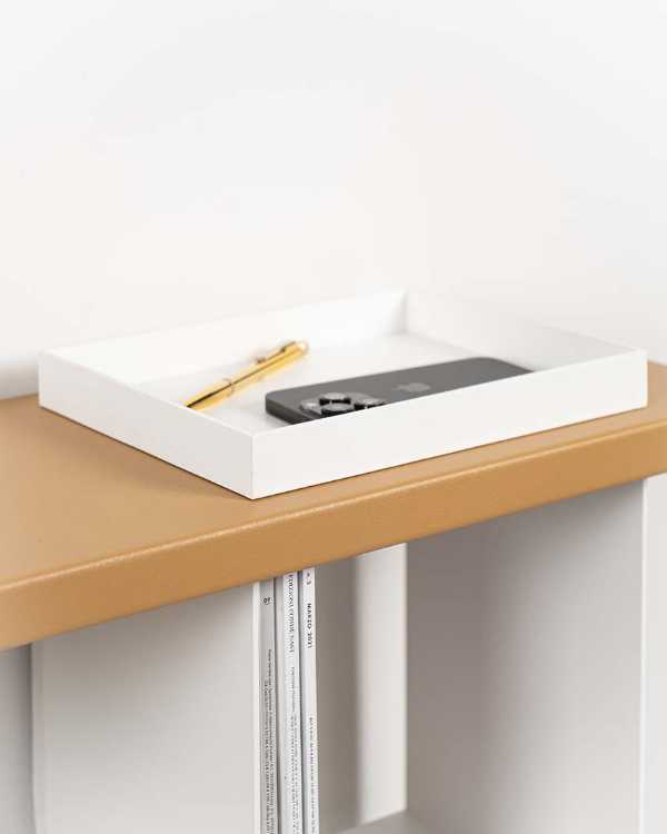 Essential lines and multiple functionalities. The consolle Gru