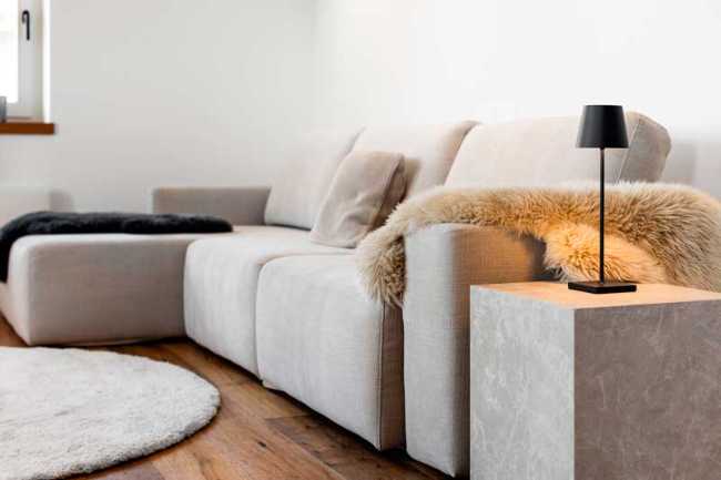 Apartment AKH: a refuge blending Nordic elegance and Alpine warmth
