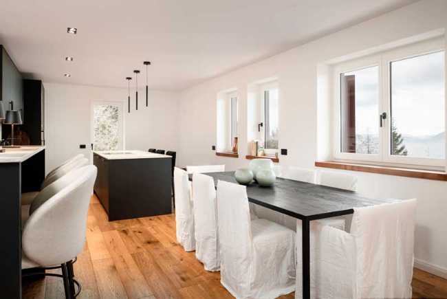Apartment AKH: a refuge blending Nordic elegance and Alpine warmth