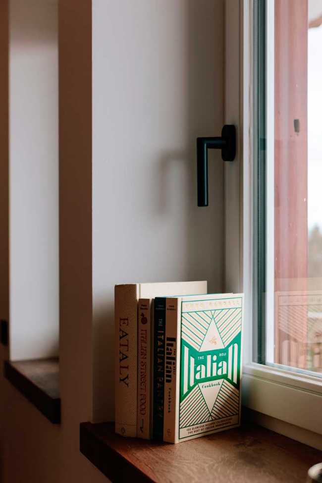 Apartment AKH: a refuge blending Nordic elegance and Alpine warmth
