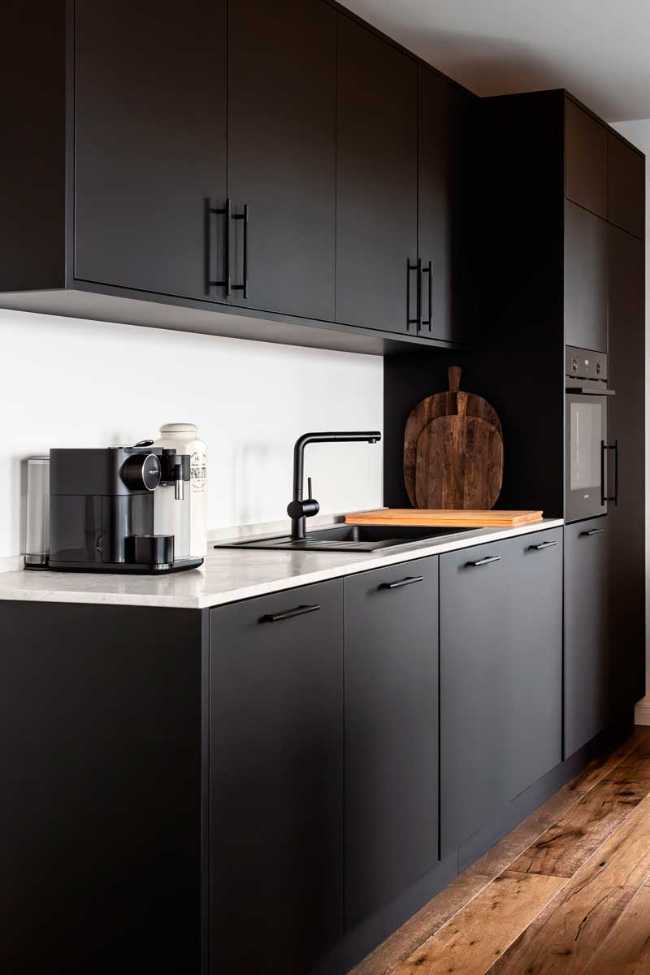 Apartment AKH: a refuge blending Nordic elegance and Alpine warmth