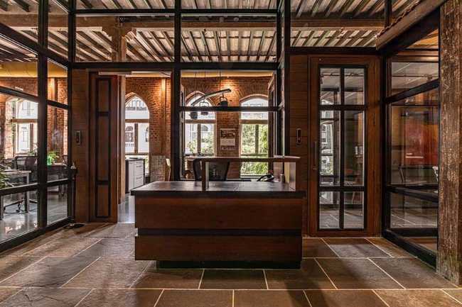 The Loft | Redefined. Space for architecture in SoBo, Mumbai