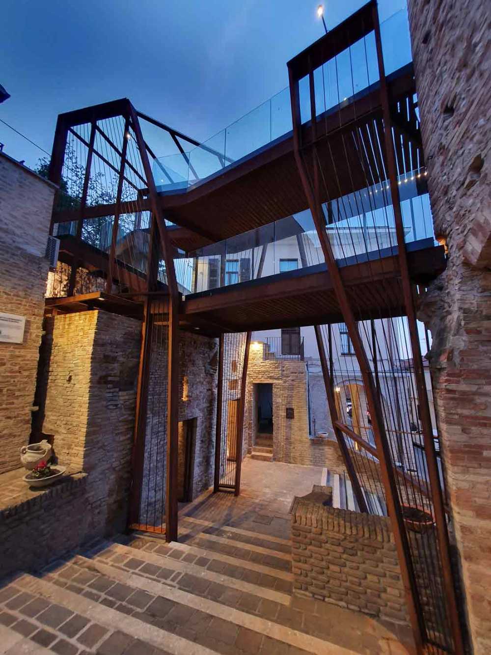 Puerta de Gabella: la restauración arquitectónica que une de nuevo el tiempo.