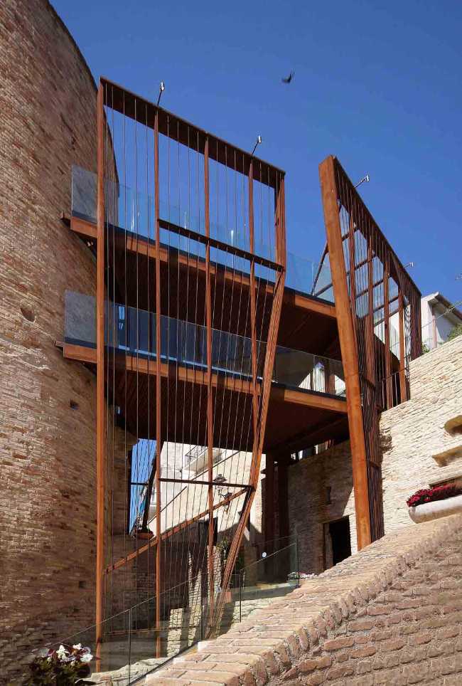 Puerta de Gabella: la restauración arquitectónica que une de nuevo el tiempo.