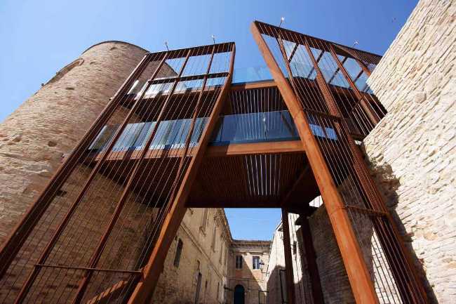 Puerta de Gabella: la restauración arquitectónica que une de nuevo el tiempo.