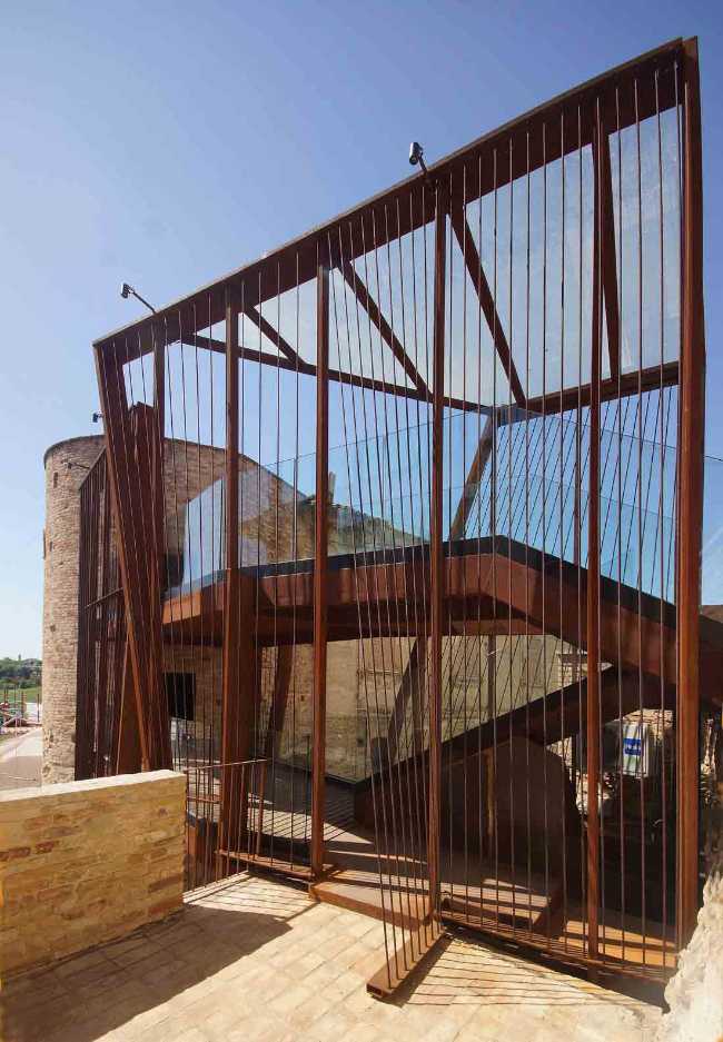 Puerta de Gabella: la restauración arquitectónica que une de nuevo el tiempo.