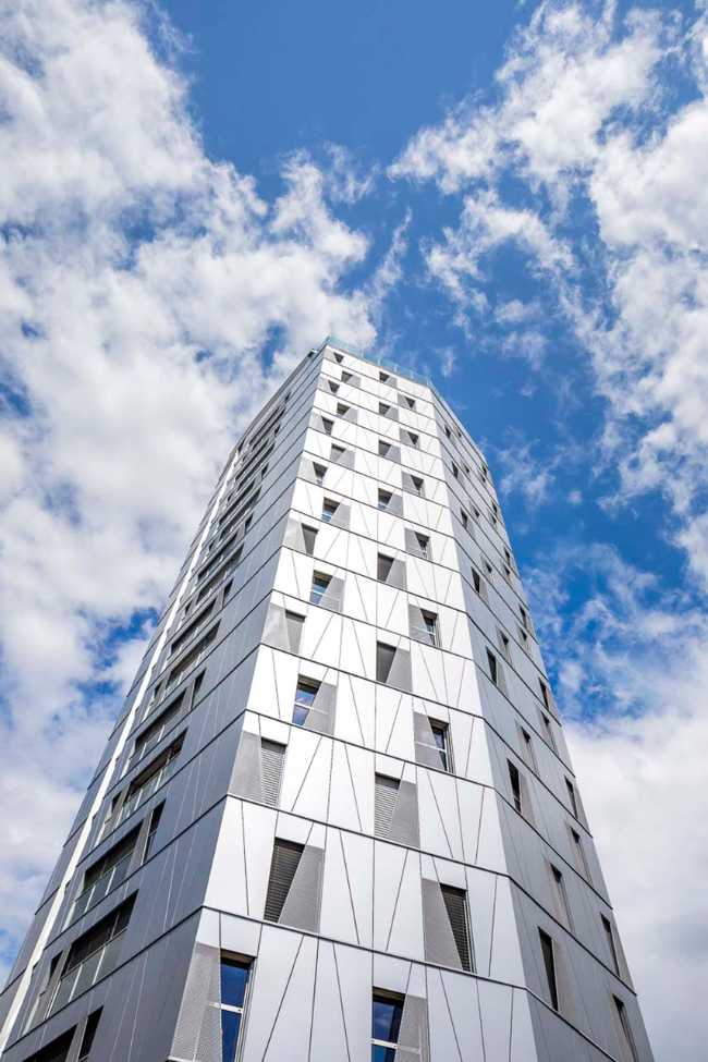 Arsenal Tower: example of positive energy building