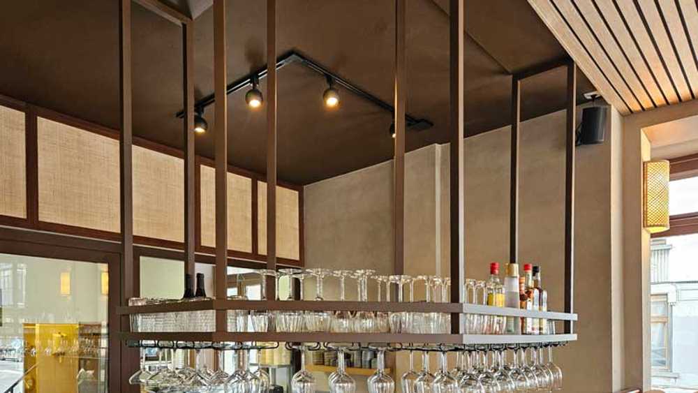 Siamese Moon Restaurant: Thai and minimalist atmospheres