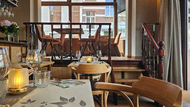 Siamese Moon Restaurant: Thai and minimalist atmospheres
