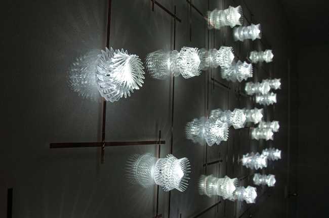 Heliodiscus, the light suspended between sea and sky