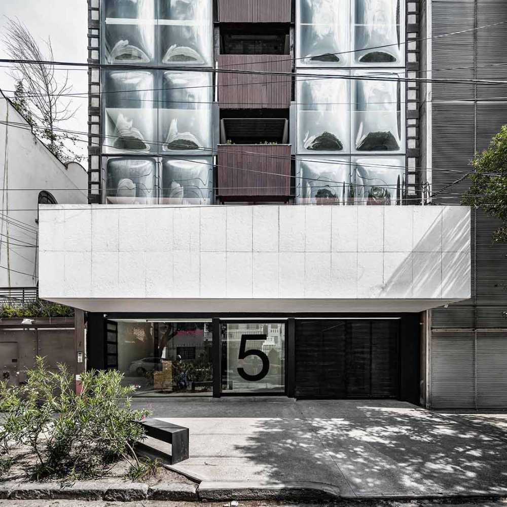 Juan de la Barrera 5. Sustainable rebirth in the heart of Condesa