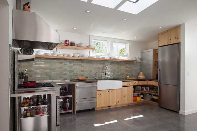Kitchen and dining area