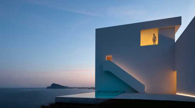 Contemporary villa in Alicante