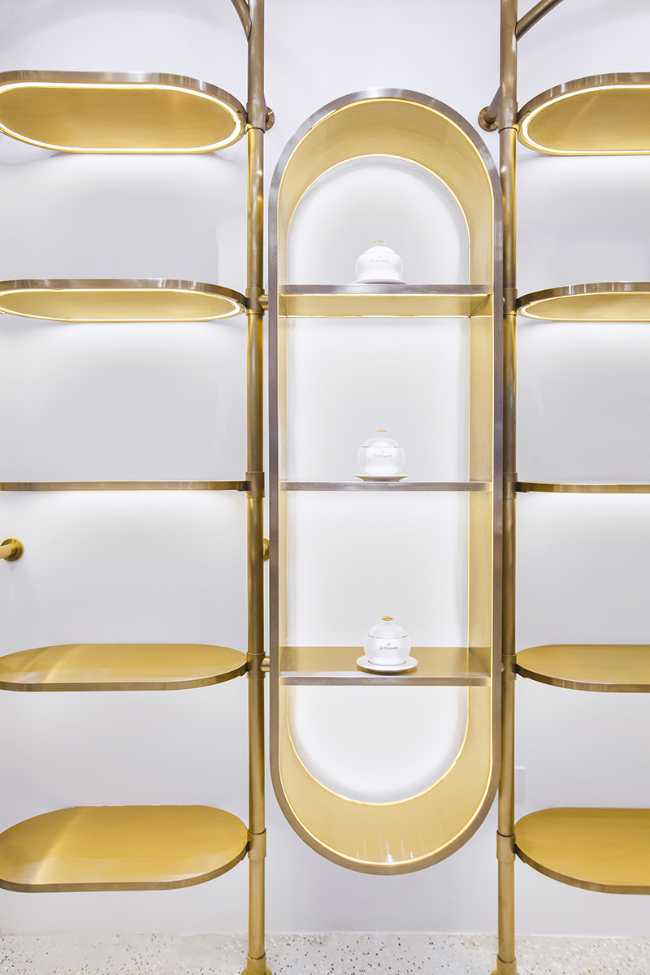 interior concept store white gold