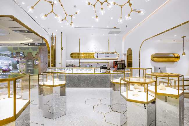 interior concept store white gold