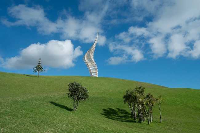 Curvilinear sculpture in New Zealand