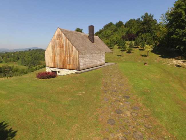 Preserving Tradition: Hiža House's Renovation in Croatia