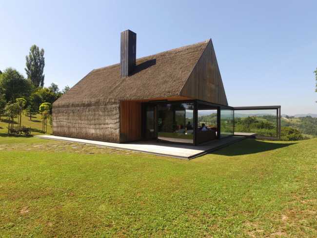 Preserving Tradition: Hiža House's Renovation in Croatia