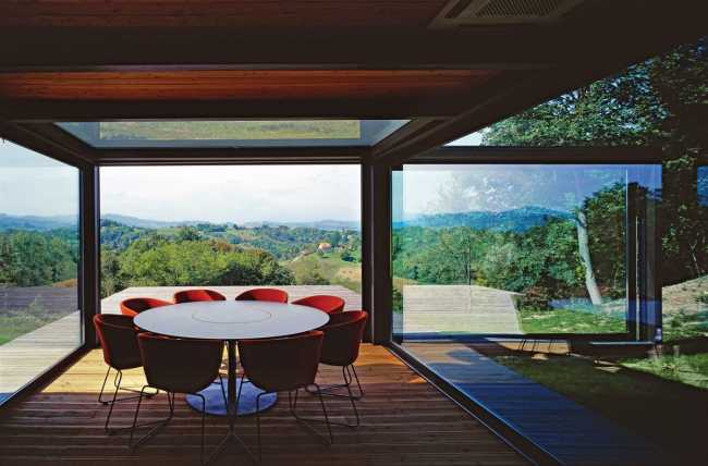 Preserving Tradition: Hiža House's Renovation in Croatia