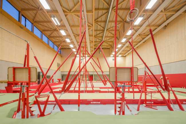 Hacine Cherifi Sports Center: wooden gyms serving schools and the neighborhood