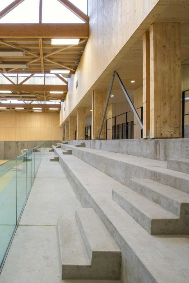 Hacine Cherifi Sports Center: wooden gyms serving schools and the neighborhood